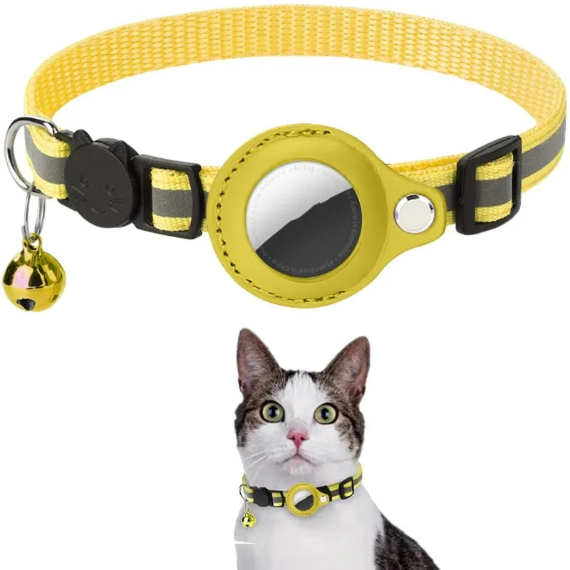 Reflective AirTag Collar for Dogs & Cats – Anti-Lost Nylon Tracker Case (Fits Apple AirTag)